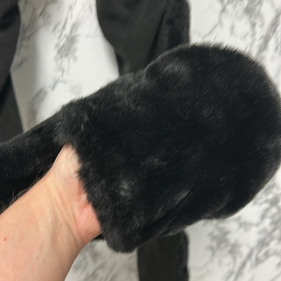 Simplicity 3-in-1 Multi Functional Animal Hat Scarf & Mitten Combo One Size - Picture 4 of 7